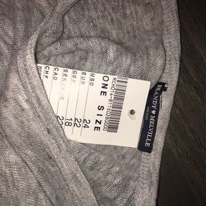 Brandy Melville gray shirt